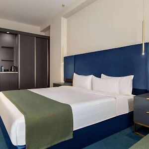 Kamer met Rolstoeltoegankelijkheid met een King Size Bed